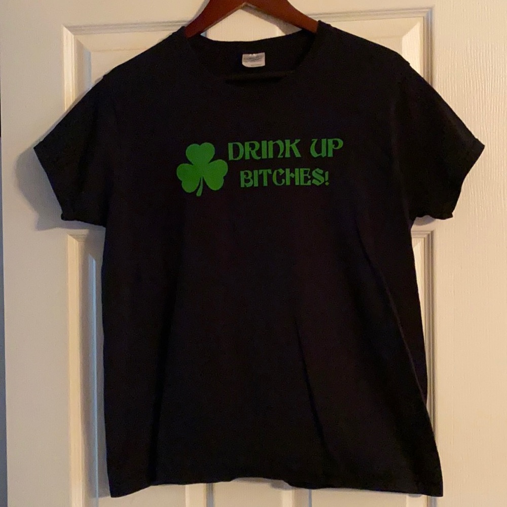 Graphic tee
